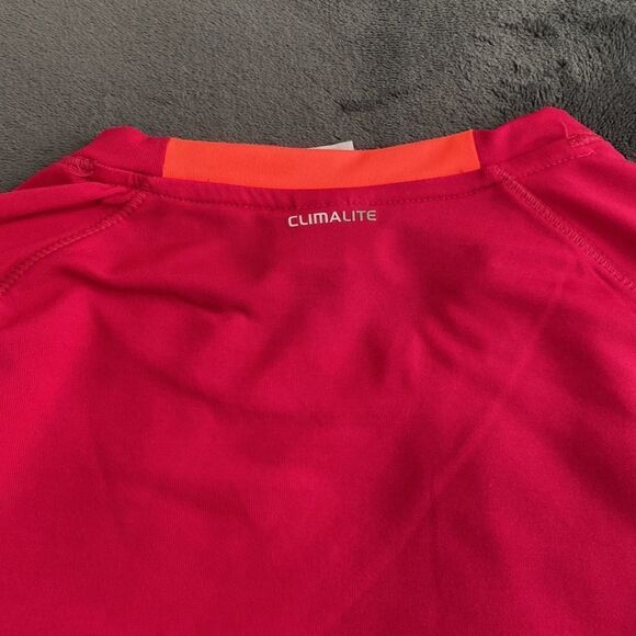 Adidas Active Wear Tech Fit Long Sleeve Tee Size Small - Picture 9 of 11